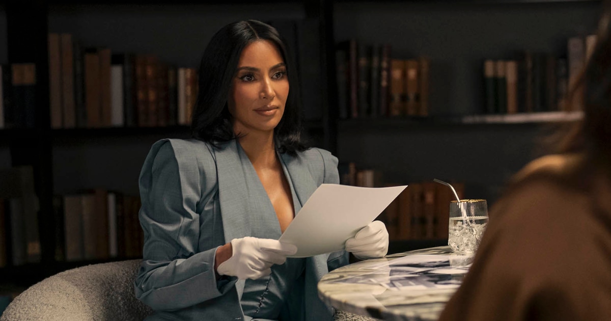 Alls-Fair-kim-kardashian-mc-250513-02-d8b35b.jpg