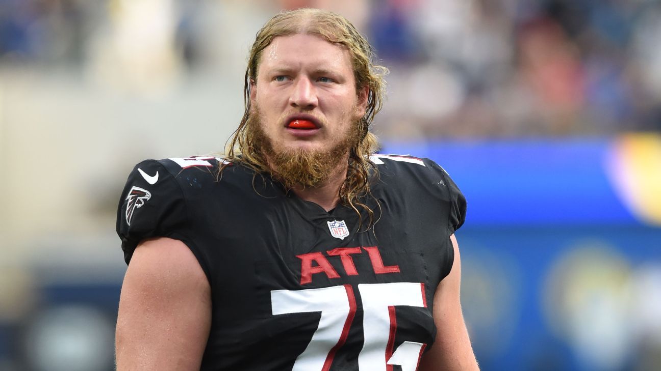 Los Falcons firman al protector de la espalda de Penix, McGary, en un contrato de $30 millones
