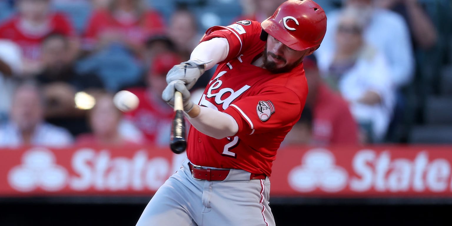 Gavin Lux pega un jonrón y los Rojos vencen a los Ángeles