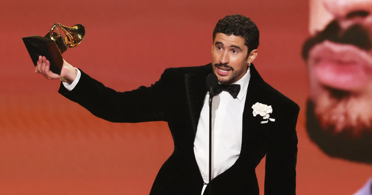 Bad Bunny Album Grammy Lc 260201 C8ee77.jpg