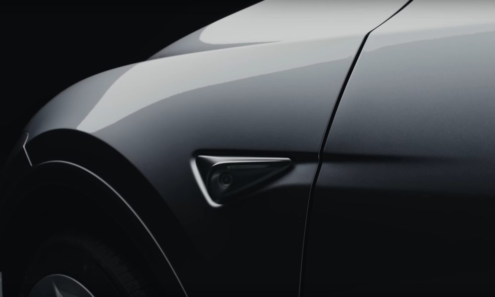Tesla Model Y Side Repeater Camera 1000x600.jpg