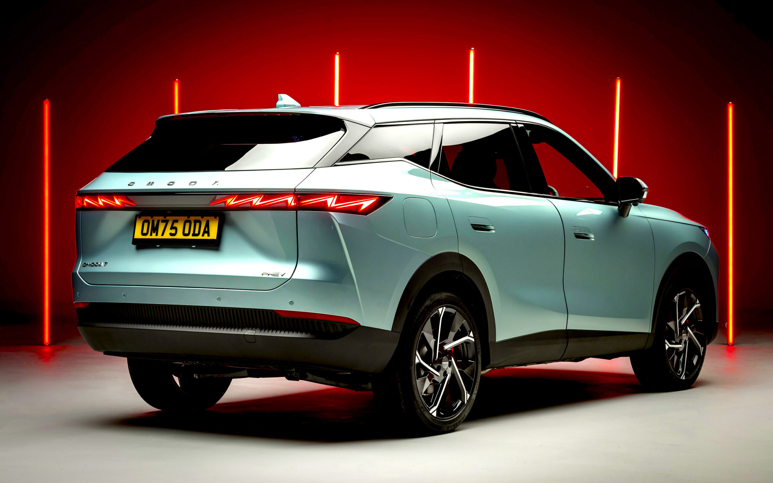 5. Omoda 7 O Universe Rear Lights Light Bar Copy Scaled.jpg