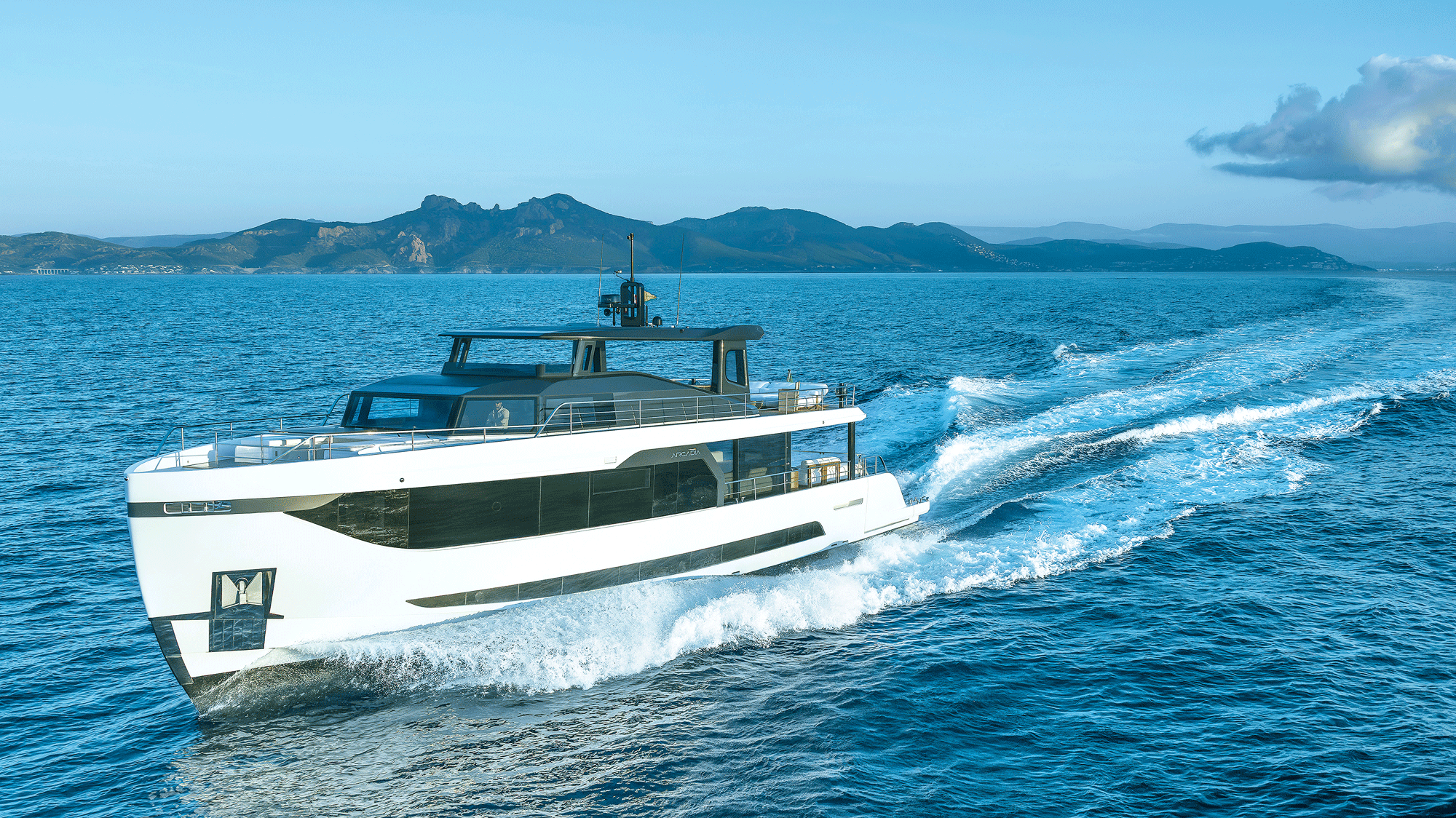 Mby318.newyacht 4.arcadia A80 8.gif