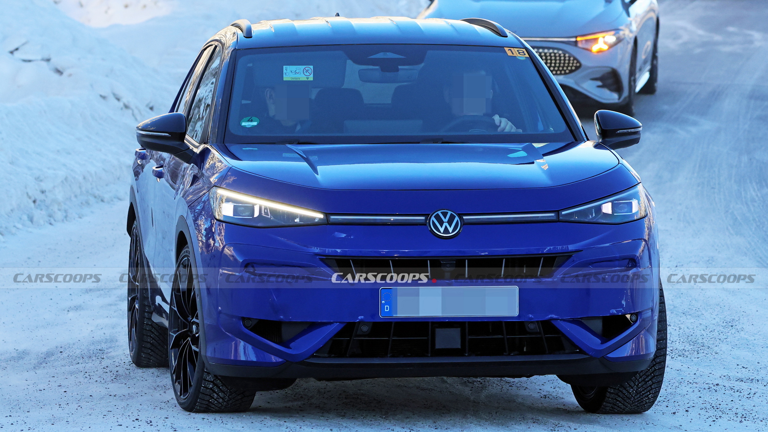 Vw T Roc R Scoop 4 Copy.jpg