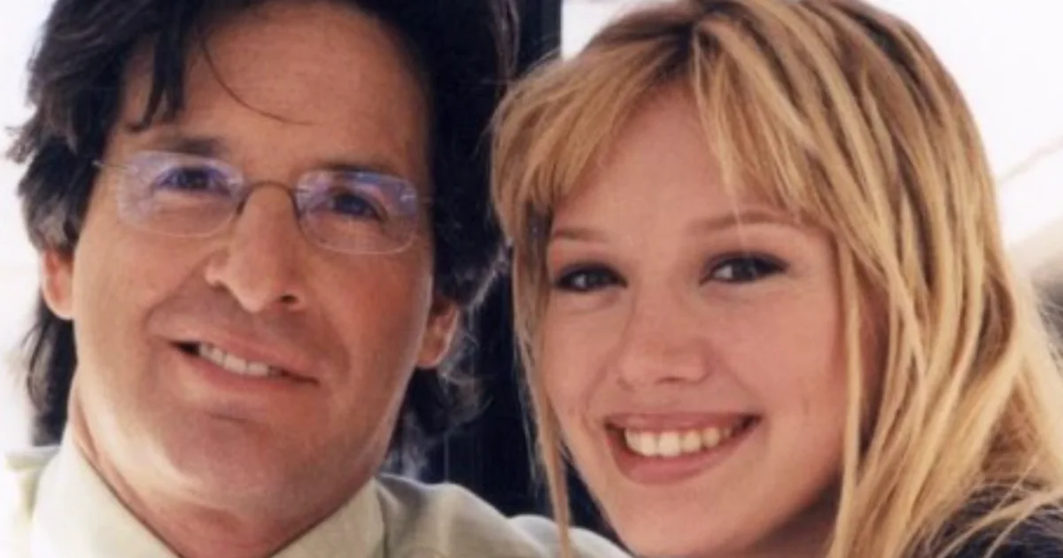 Robert Carradine Hilary Duff en 022426 B91fe0.png