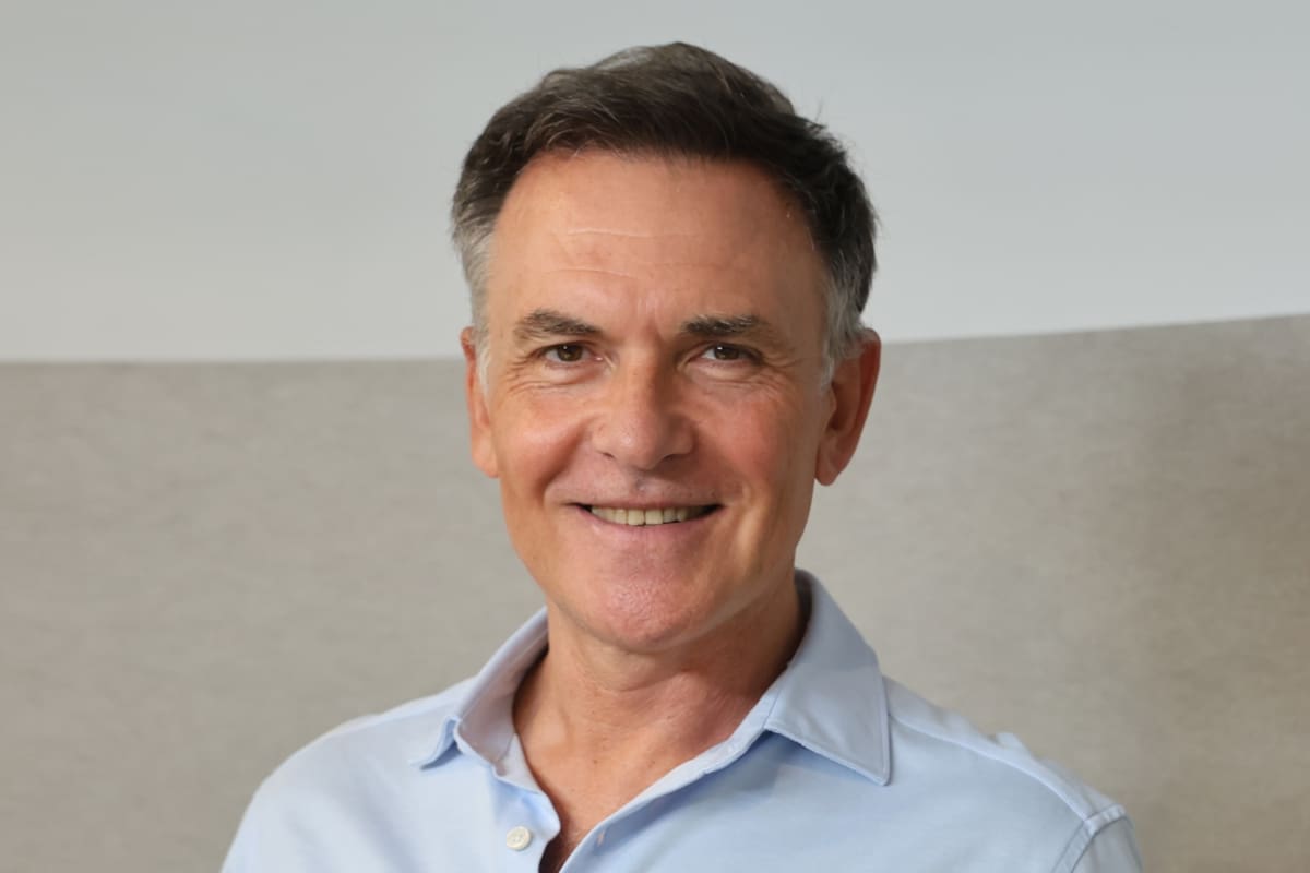 Leo Rodriguez La Cara Y La Voz De Ln Gel3ikwiqrbbtpppuj7qyj2hlq.jpg