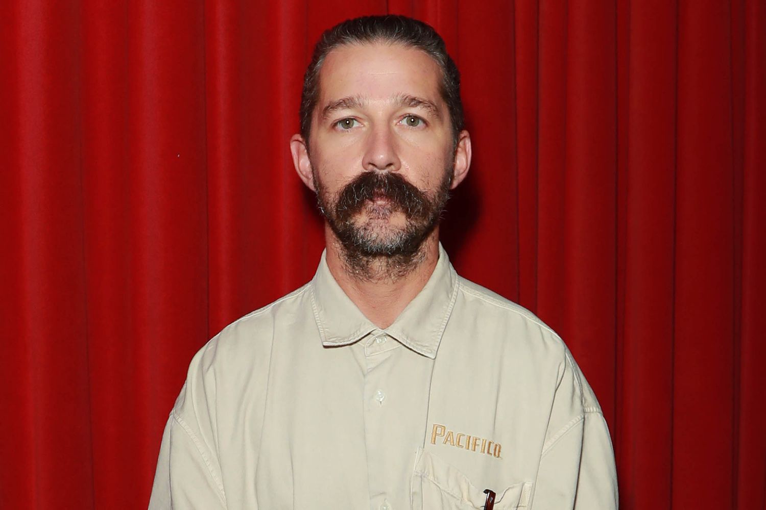 Shia Labeouf Uk Premiere Salvable 030126 B3198b7d1e504e5ca162cf23e464b783.jpg