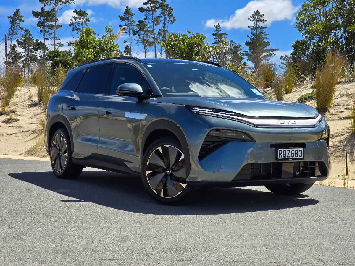 Byd Sealion 8 003.jpg