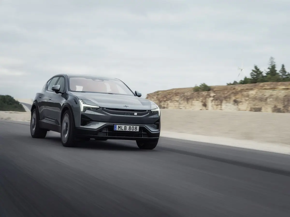 M27 Polestar 3 Front.jpg