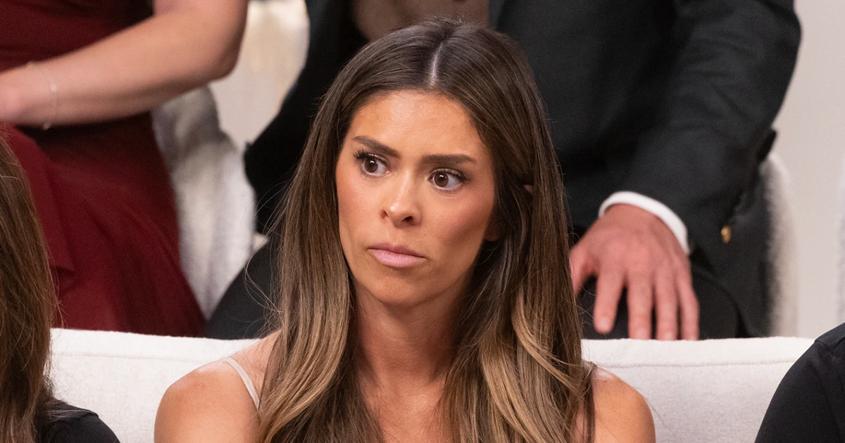 Taylor Frankie Paul Tease Me 260317 C02be2.jpg