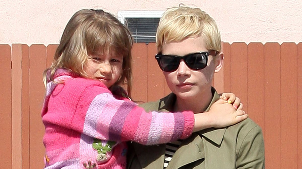 Dd7addfec3f9 Dlu176071005.jpg