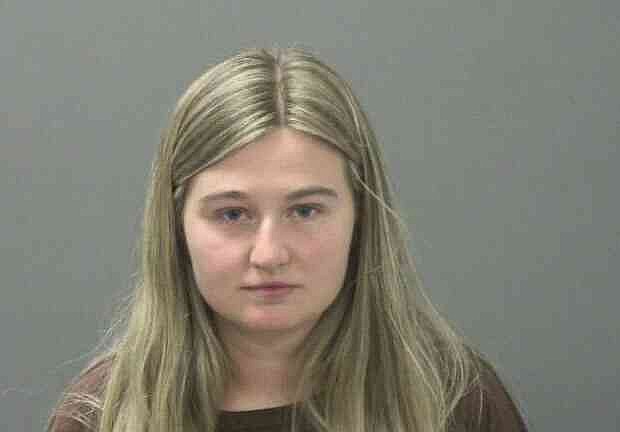 212497867 Kendra Duggar Orig T1200.jpg