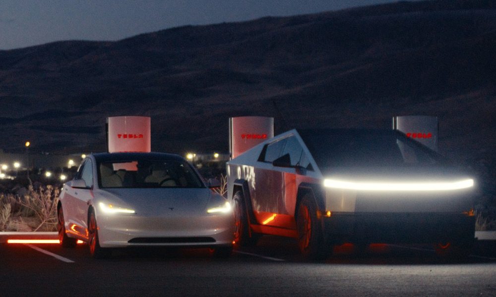 Tesla Model 3 Cybertruck V4 Supercharger Charging 1000x600.jpg