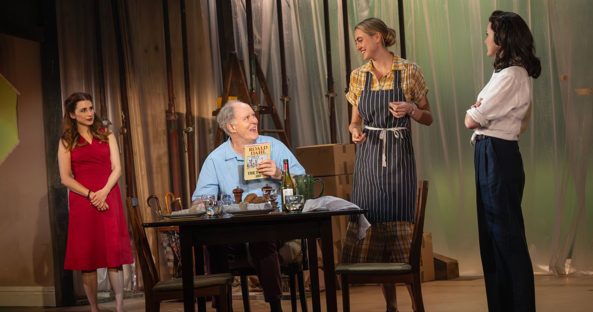 C6350d56b5d368bab27c7ad8c61521dc95 Giant Review.1x.rsocial.w1200.jpg