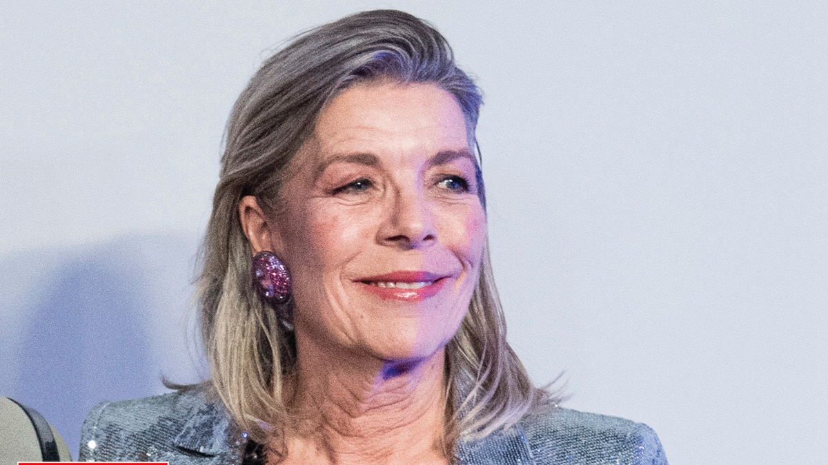 Como Presidenta De La Fundacion Princesa Grace Kpckudnpczegjhumvsvirds3pq.jpg