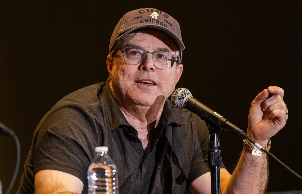 Andy Weir se Disculpa con Alex Kurtzman por Comentarios en un Podcast
