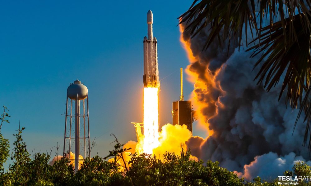 Arabsat 6a Falcon Heavy April 2019 Richard Angle 1 Crop C 1000x600.jpg