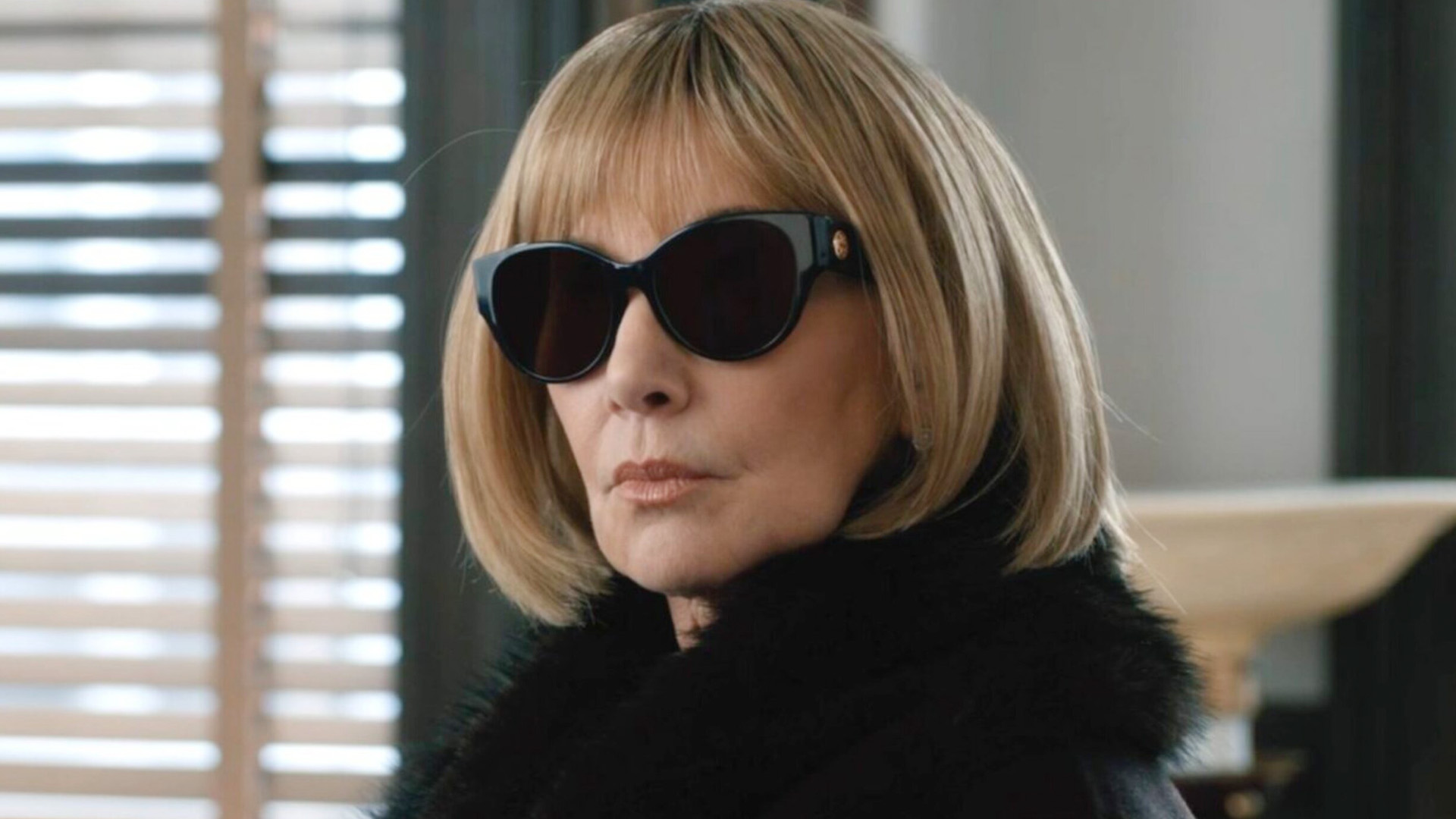 ¡El actor de Succession se ve totalmente diferente después de un cambio de imagen impresionante para un nuevo papel!