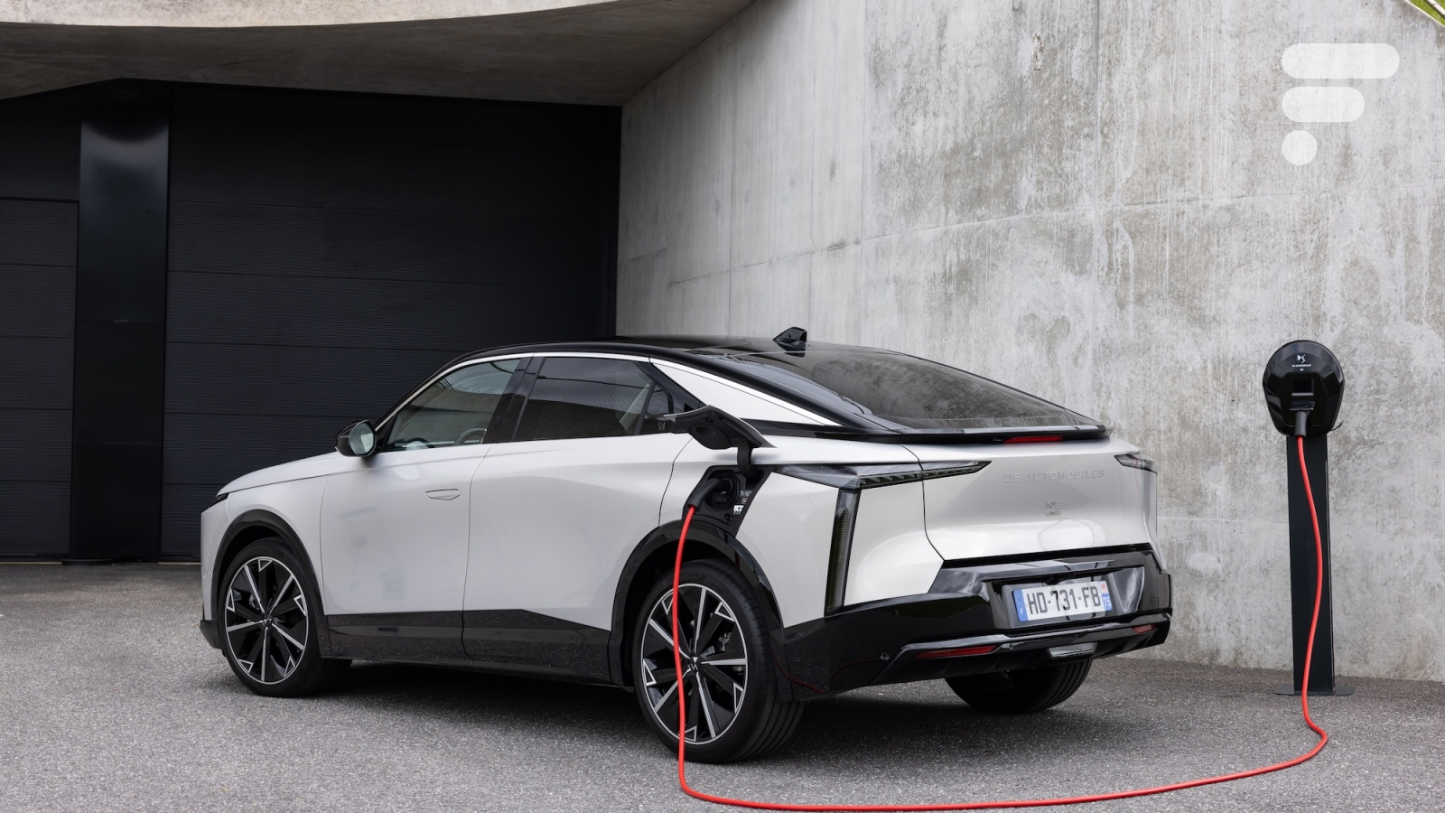 1774559535 Stellantis Engineers Reveal the Real Reason Their Best Electric Car.jpg