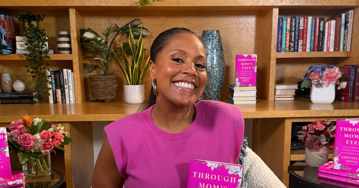Sheinelle Jones Swl 260413 53e55d.jpg
